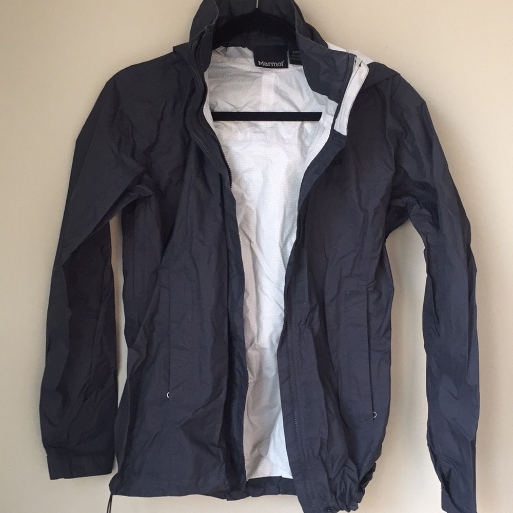 Marmot light weight wind/rain breaker